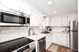 13320 Hwy 99, Everett, WA 98204 - Photo 7