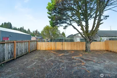 915 Eklund Avenue, Hoquiam, WA 98550 - Photo 33