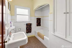 1211 14th St, Bellingham, WA 98225 - Photo 17