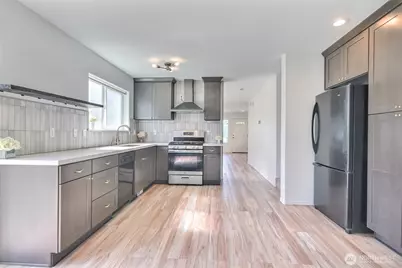 3910 S Holly Street, Seattle, WA 98118 - Photo 7