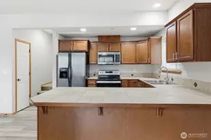 9109 2nd Pl SE, Lake Stevens, WA 98258 - Photo 9