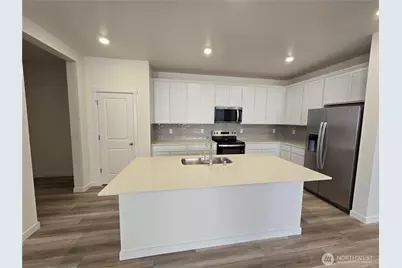 6141 Crestner Drive SW #406, Port Orchard, WA 98367 - Photo 7