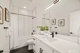 12037 Fremont Ave N, Seattle, WA 98133 - Photo 19