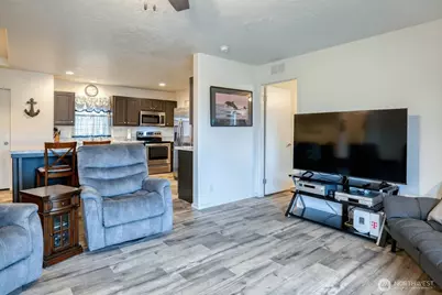 510 Sunset Avenue NE, Ocean Shores, WA 98569 - Photo 17