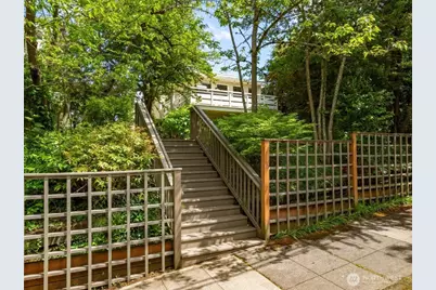 1724 26th Avenue, Seattle, WA 98122 - Photo 25