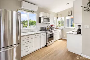 1724 26th Ave, Seattle, WA 98122 - Photo 11