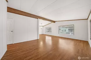 207 Noble Fir Circle, Enumclaw, WA 98022 - Photo 3