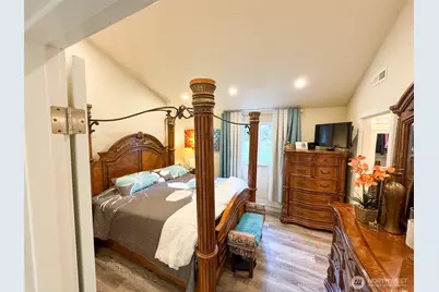 8402 209th Street E, Spanaway, WA 98387 - Photo 13