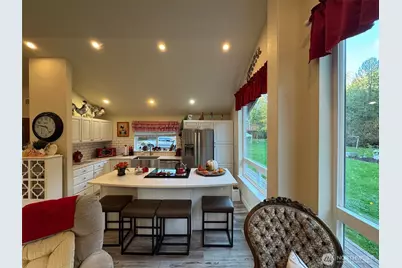 8402 209th Street E, Spanaway, WA 98387 - Photo 17