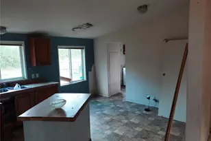 9202 Thunderbird Ln, Concrete, WA 98237 - Photo 7