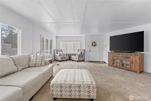 13501 Ridgewood Dr E, Bonney Lake, WA 98391 - Photo 7