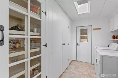 13501 Ridgewood Drive E, Bonney Lake, WA 98391 - Photo 15