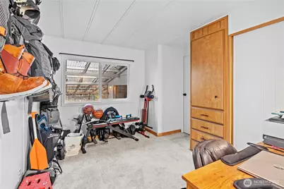 13501 Ridgewood Drive E, Bonney Lake, WA 98391 - Photo 19