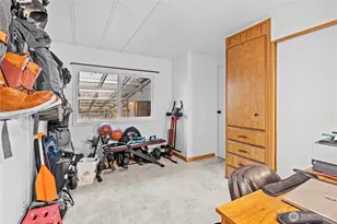 13501 Ridgewood Dr E, Bonney Lake, WA 98391 - Photo 19