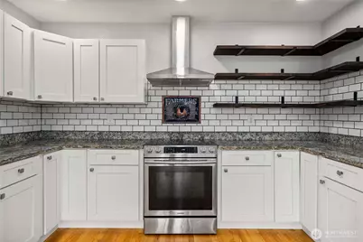 113 W Chenault Avenue, Hoquiam, WA 98550 - Photo 7