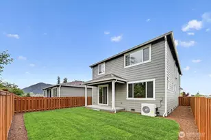 657 Barquist Ln N, Enumclaw, WA 98022 - Photo 17