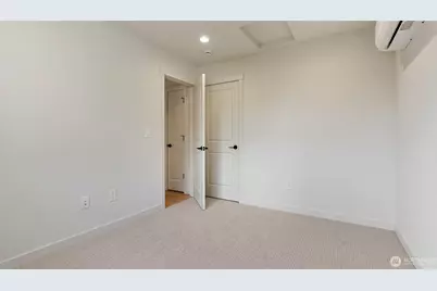 3205 19th Street #B, Everett, WA 98201 - Photo 13