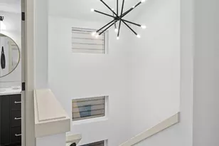 1257 NE 100th St, Seattle, WA 98125 - Photo 13