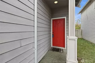 9109 2nd Pl SE, Lake Stevens, WA 98258 - Photo 3