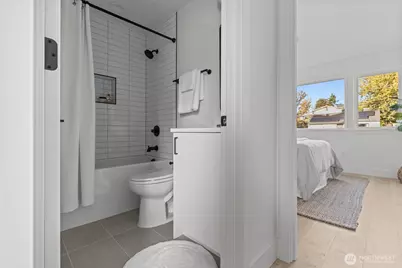 8405 42nd Avenue SW, Seattle, WA 98136 - Photo 25