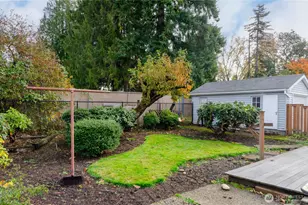 2723 Locust Ave W, University Place, WA 98466 - Photo 13