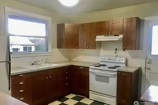 7103 Linden Ave N, Seattle, WA 98103 - Photo 35