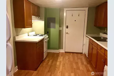 7103 Linden Avenue N #1-5, Seattle, WA 98103 - Photo 23