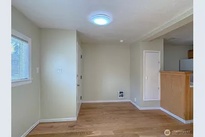 7103 Linden Avenue N #1-5, Seattle, WA 98103 - Photo 15