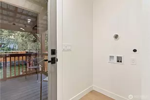 146 NW 79th St, Seattle, WA 98117 - Photo 27