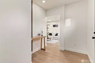 146 NW 79th St, Seattle, WA 98117 - Photo 11