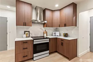 146 NW 79th St, Seattle, WA 98117 - Photo 17