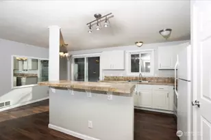 27017 Tamsen Ave NW, Poulsbo, WA 98370 - Photo 9