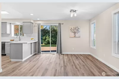 720 7th Street SW, Puyallup, WA 98371 - Photo 9