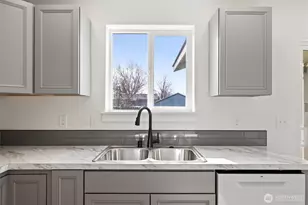 653 E Franklin St, Connell, WA 99326 - Photo 9