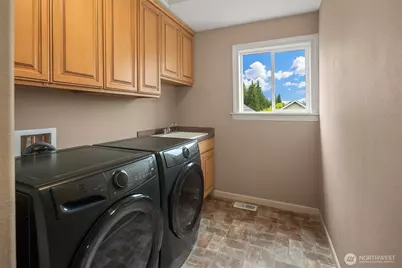 12902 194th Avenue Ct E, Bonney Lake, WA 98391 - Photo 27