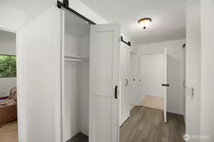 7328 NE 142nd Pl, Kirkland, WA 98034 - Photo 17