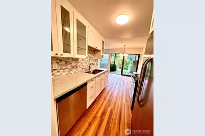 19414 Aurora Avenue N #107, Shoreline, WA 98133 - Photo 19