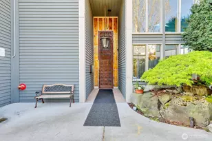 19414 Aurora Ave N, Shoreline, WA 98133 - Photo 9
