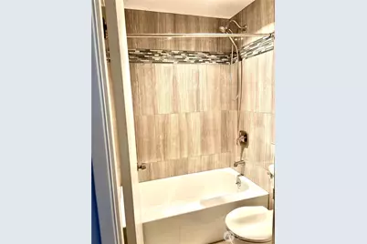 19414 Aurora Avenue N #107, Shoreline, WA 98133 - Photo 35