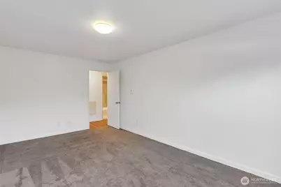19414 Aurora Avenue N #107, Shoreline, WA 98133 - Photo 29
