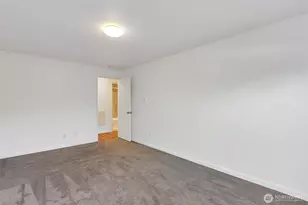19414 Aurora Ave N, Shoreline, WA 98133 - Photo 29