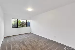 19414 Aurora Ave N, Shoreline, WA 98133 - Photo 25