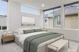 9221 Linden Ave N, Seattle, WA 98103 - Photo 15