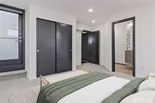 9221 Linden Ave N, Seattle, WA 98103 - Photo 17