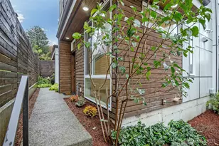 9221 Linden Ave N, Seattle, WA 98103 - Photo 31