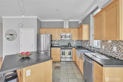 303 E Pike Street #603, Seattle, WA 98122 - Photo 15