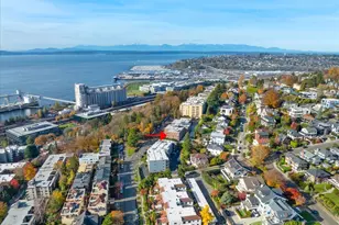 530 W Olympic Pl, Seattle, WA 98119 - Photo 23