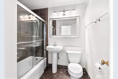 530 W Olympic Place #301, Seattle, WA 98119 - Photo 17