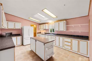 8212 8th Ave Ct E, Tacoma, WA 98404 - Photo 7