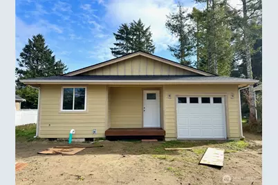 660 Itswoot Avenue SE, Ocean Shores, WA 98569 - Photo 1